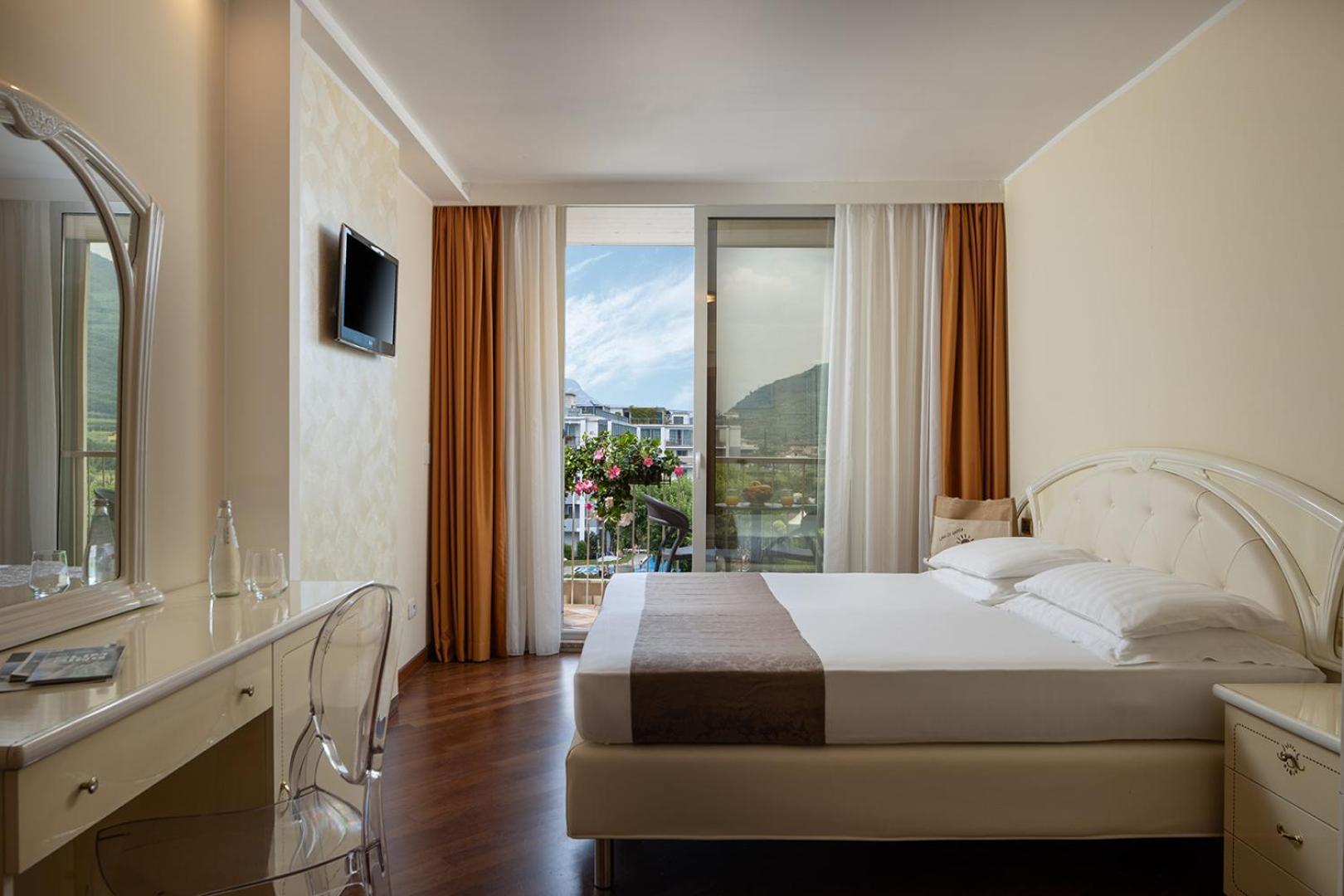 Hotel Savoy Palace - Tonellihotels 4*
